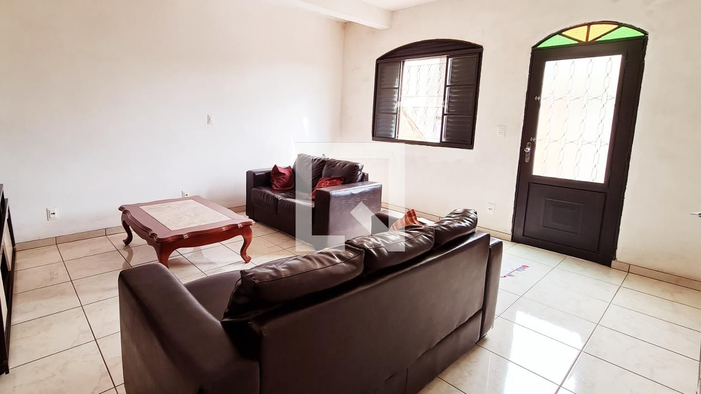 Casa com 3 quartos — Alto Caiçaras, Belo Horizonte
