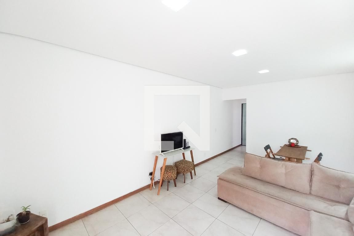 Casa com 3 quartos — Dona Clara, Belo Horizonte