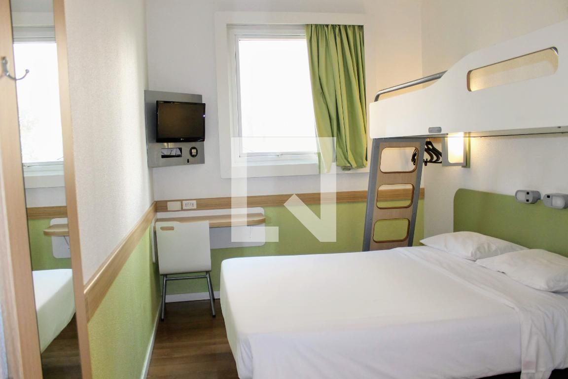 Apartamento com 1 quarto — Lourdes, Belo Horizonte