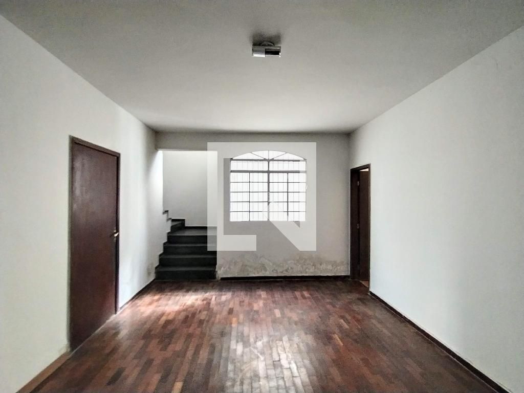 Casa com 4 quartos — São Luíz, Belo Horizonte