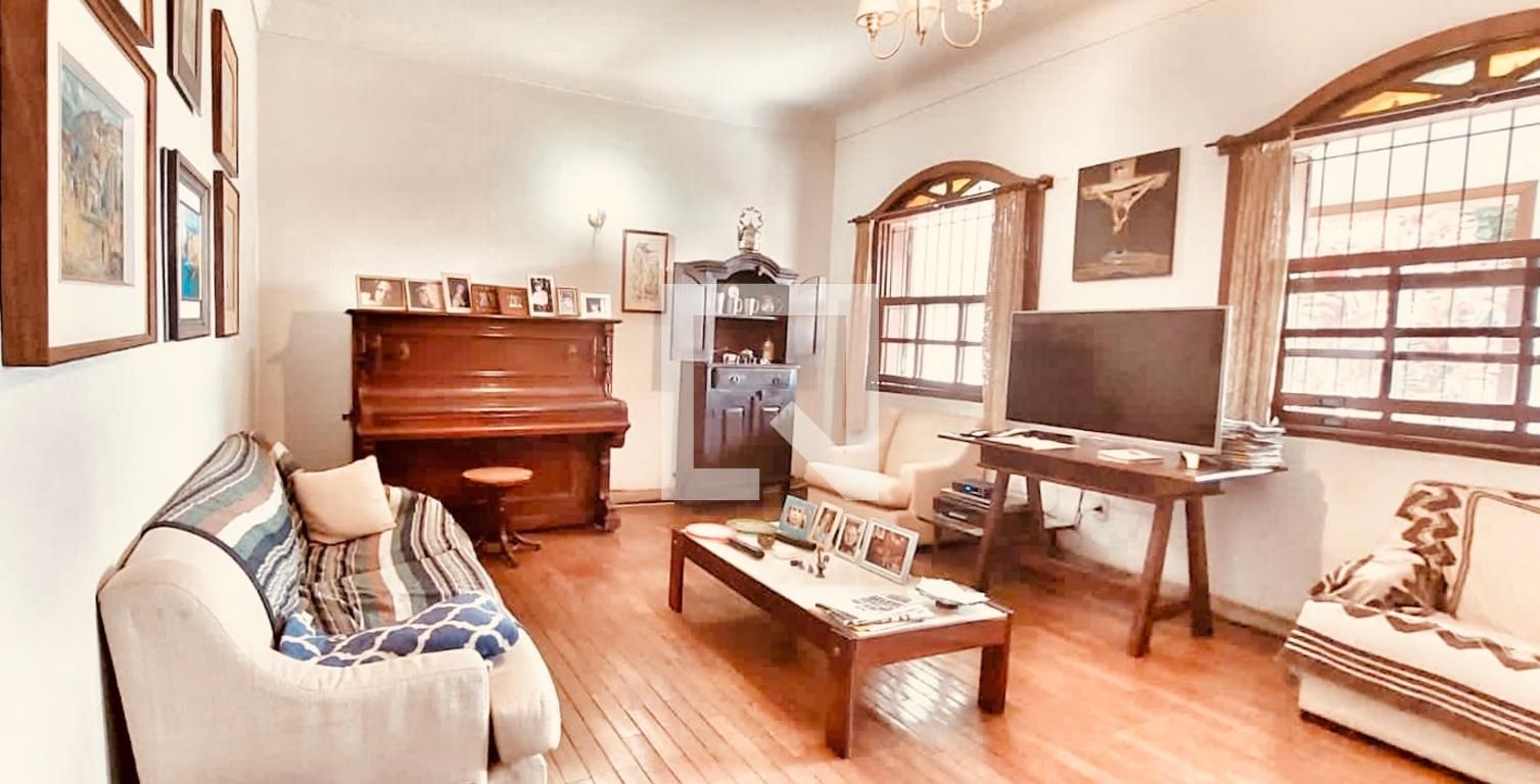 Casa com 5 quartos — Serra, Belo Horizonte