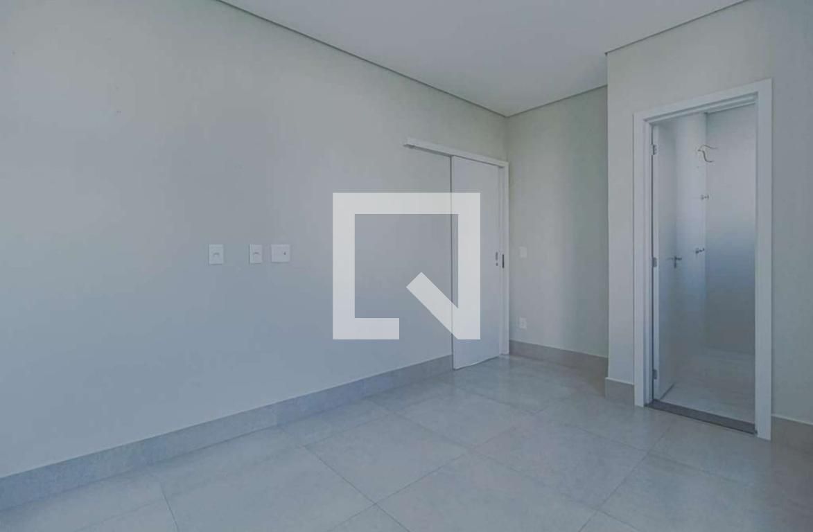 Apartamento com 2 quartos — Centro, Belo Horizonte