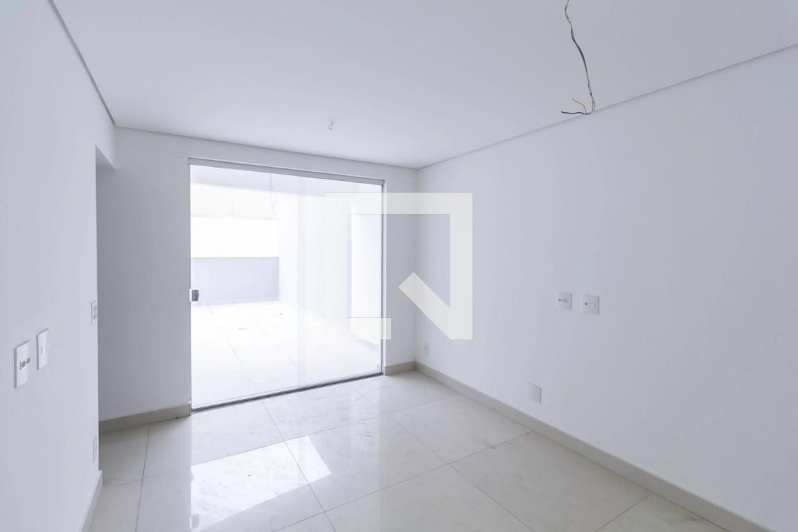 Apartamento com 3 quartos — Santa Terezinha, Belo Horizonte