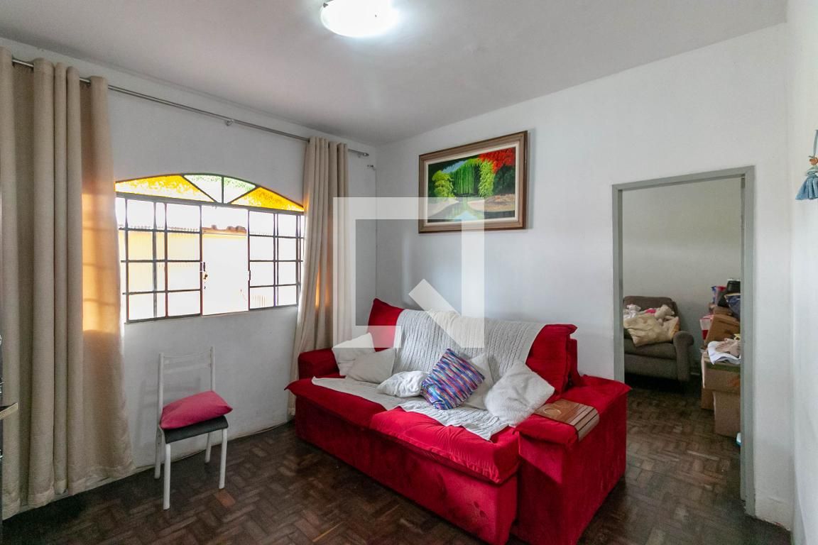 Casa com 3 quartos — Alípio de Melo, Belo Horizonte
