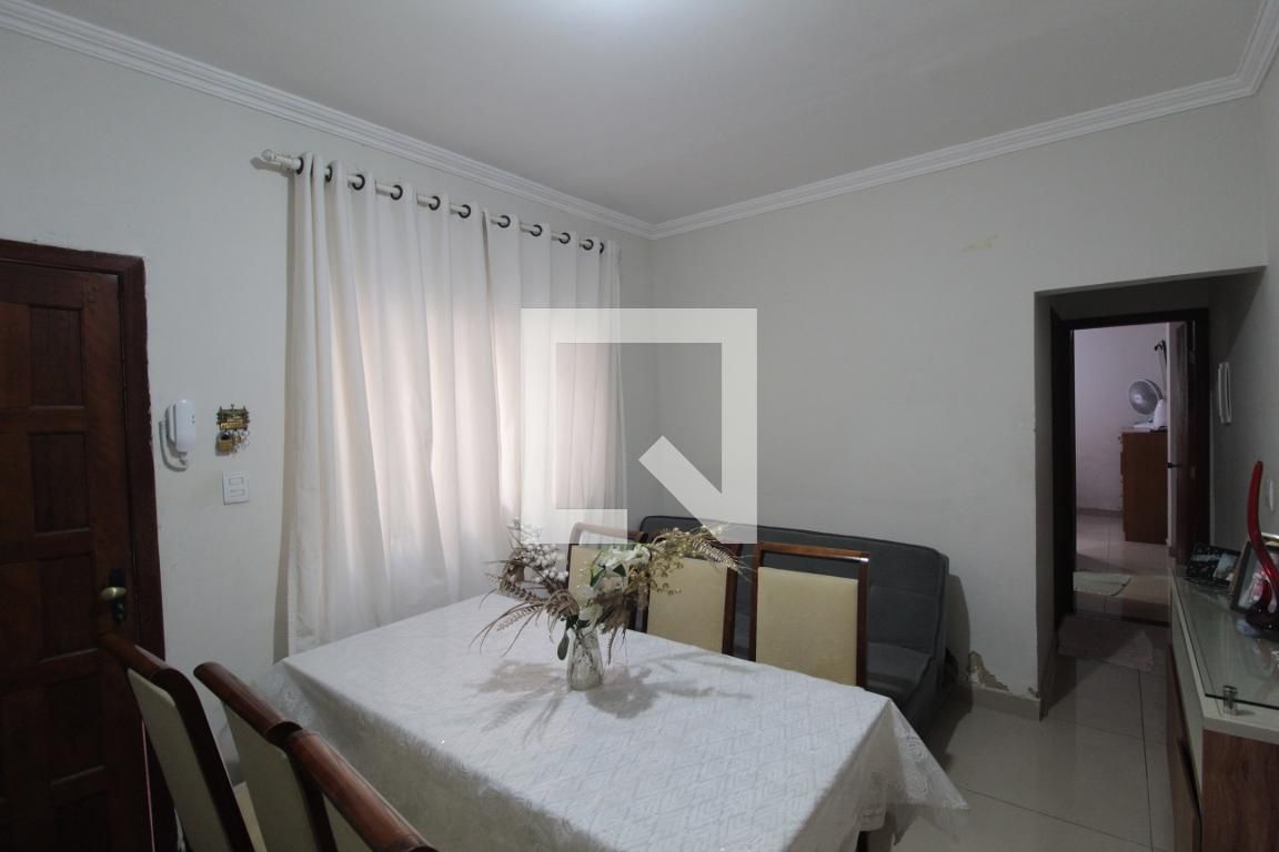 Casa com 3 quartos — Jardim Leblon, Belo Horizonte
