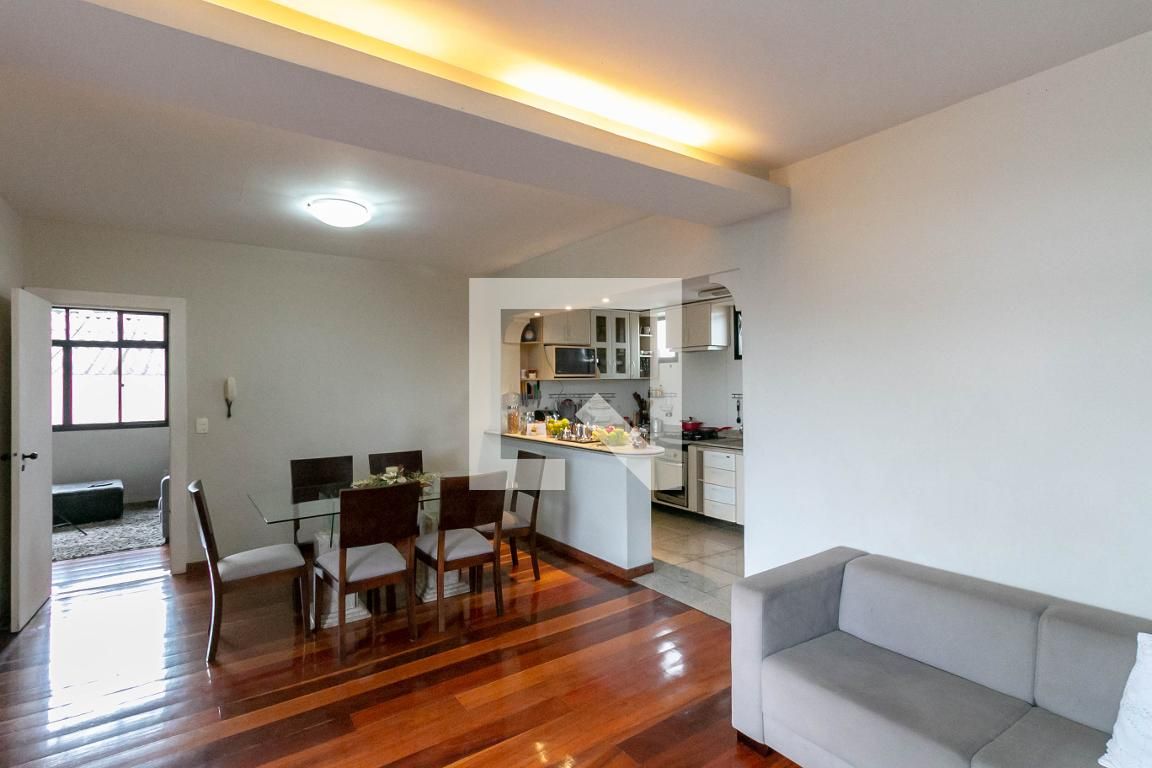 Casa com 5 quartos — Caiçaras, Belo Horizonte