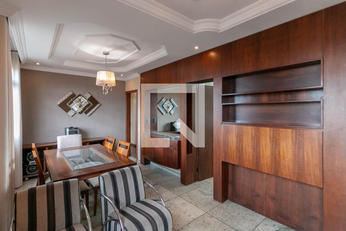 Apartamento com 5 quartos — Padre Eustáquio, Belo Horizonte