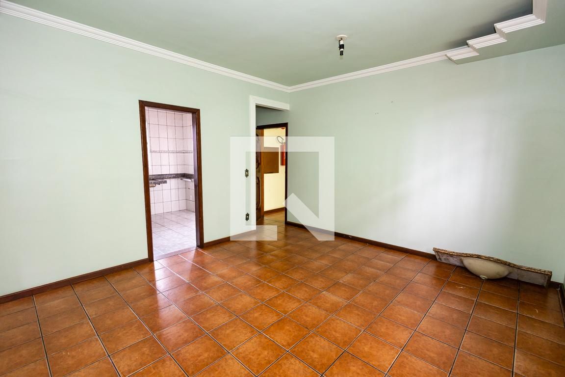 Casa em condomínio com 3 quartos — Santa Mônica, Belo Horizonte