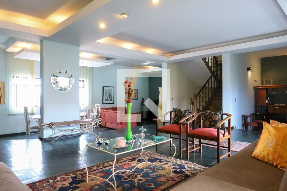 Casa com 5 quartos — Alto Barroca, Belo Horizonte