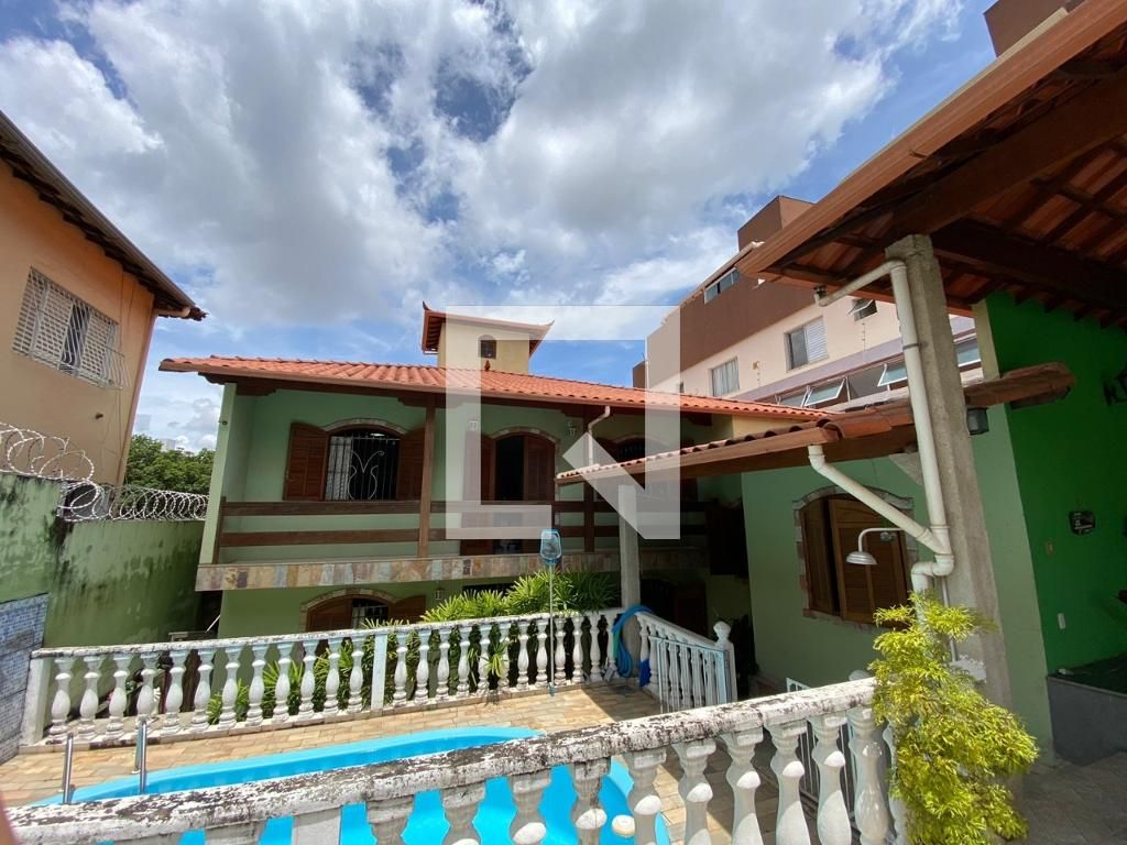 Casa com 5 quartos — Paquetá, Belo Horizonte