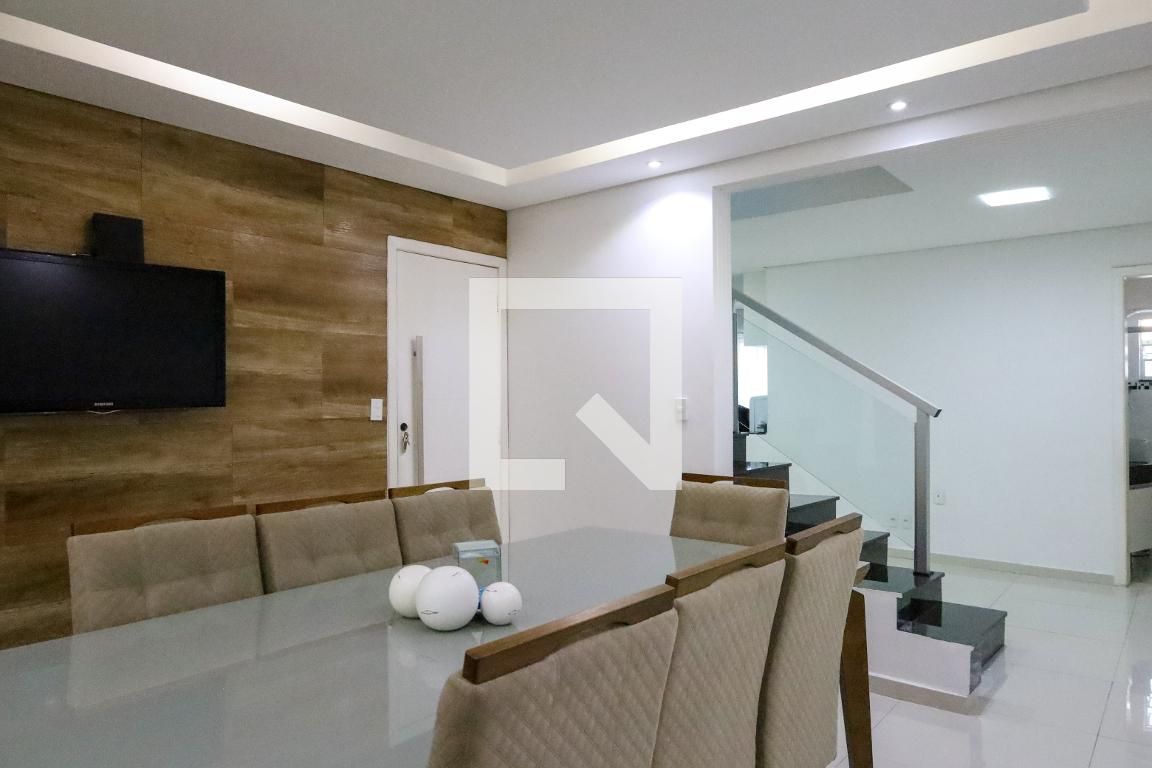 Casa com 2 quartos — Nova Gameleira, Belo Horizonte