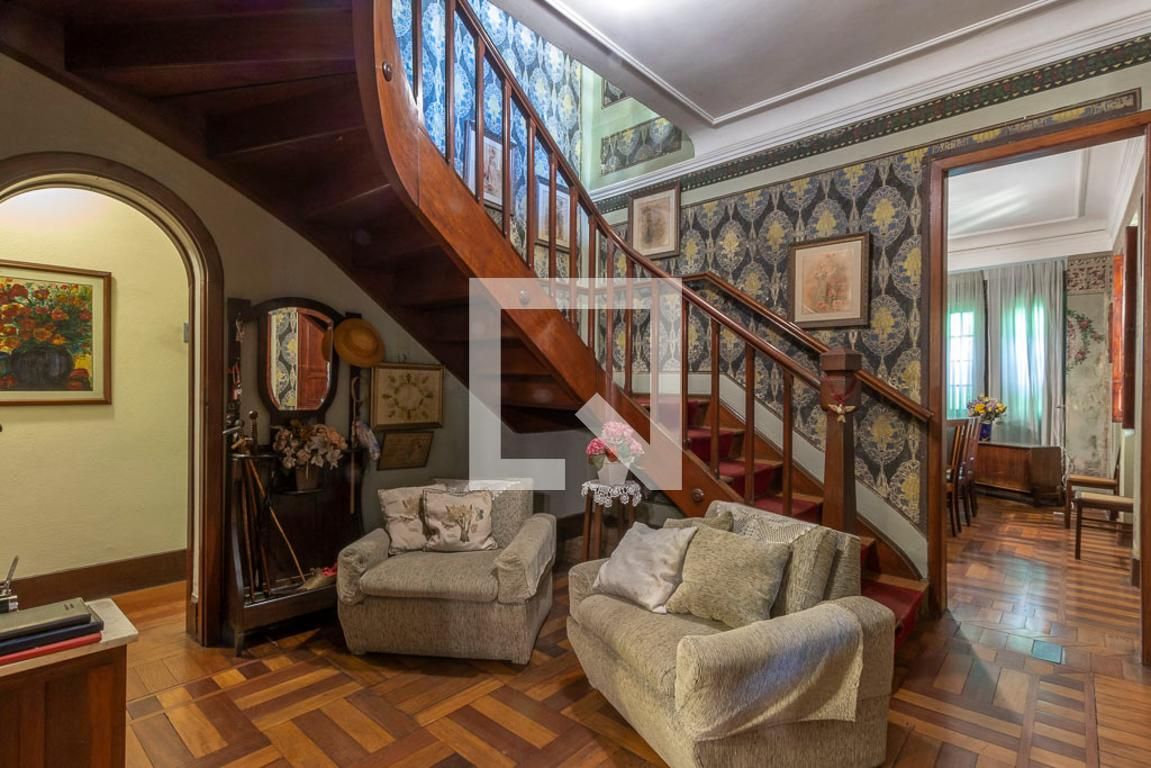 Casa com 7 quartos — Funcionários, Belo Horizonte