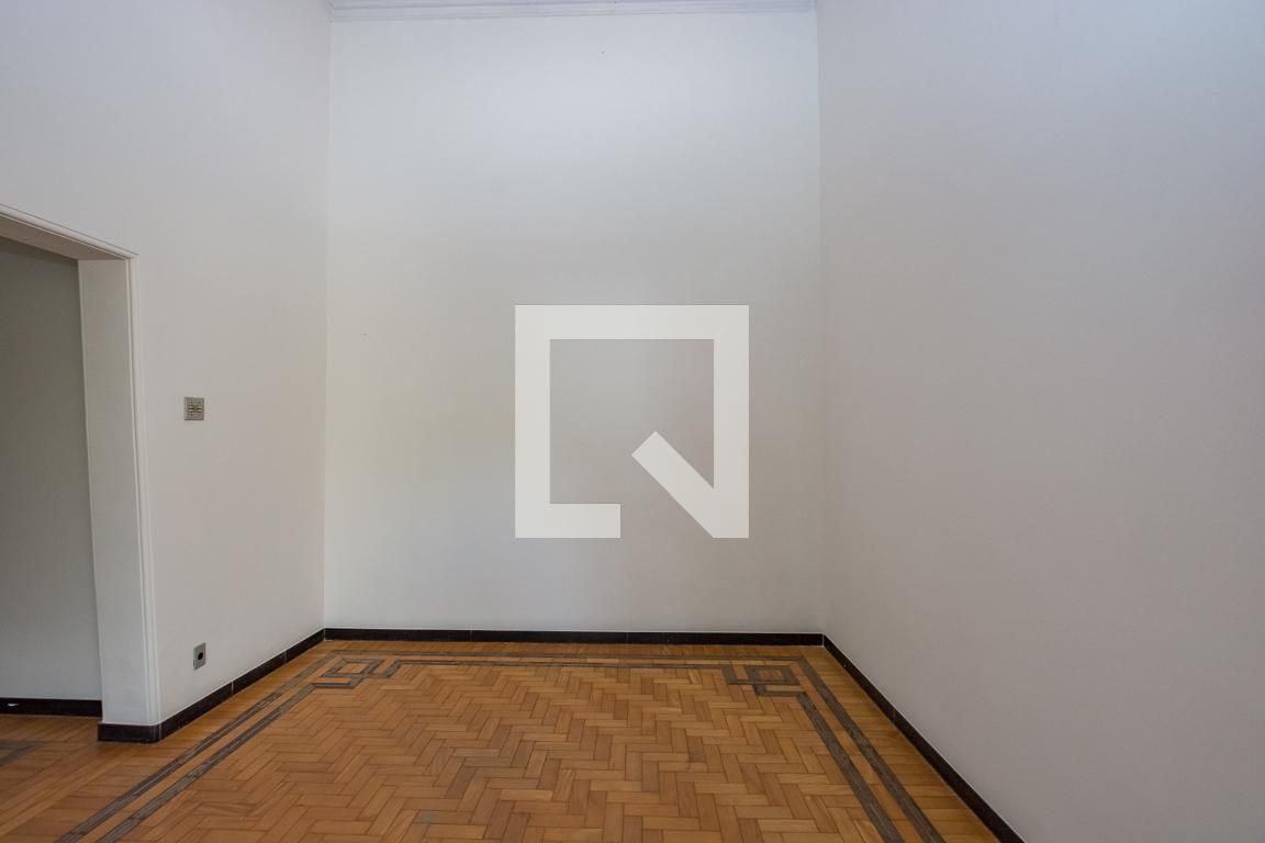 Casa com 4 quartos — Barro Preto, Belo Horizonte