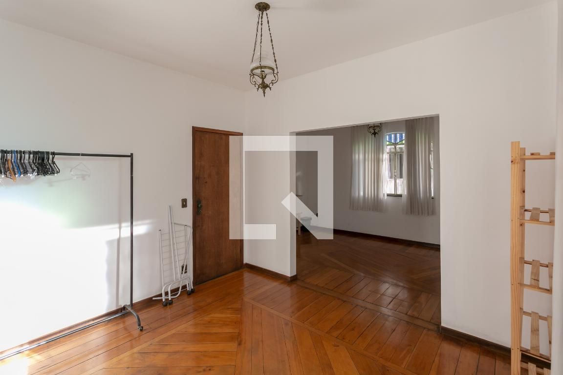 Apartamento com 3 quartos — Ipiranga, Belo Horizonte