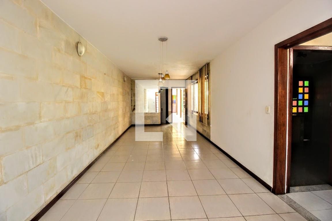 Casa com 5 quartos — Dona Clara, Belo Horizonte