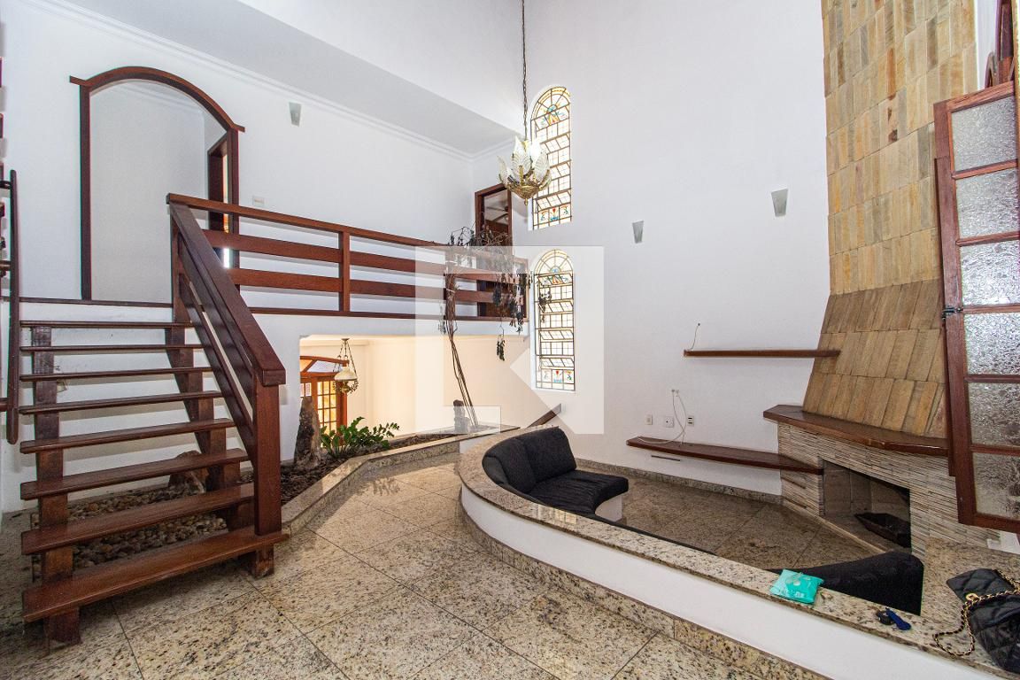 Casa com 5 quartos — Pampulha, Belo Horizonte