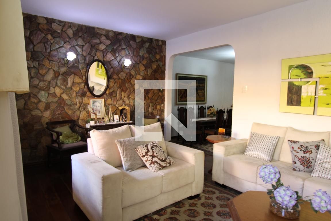 Casa com 4 quartos — Salgado Filho, Belo Horizonte