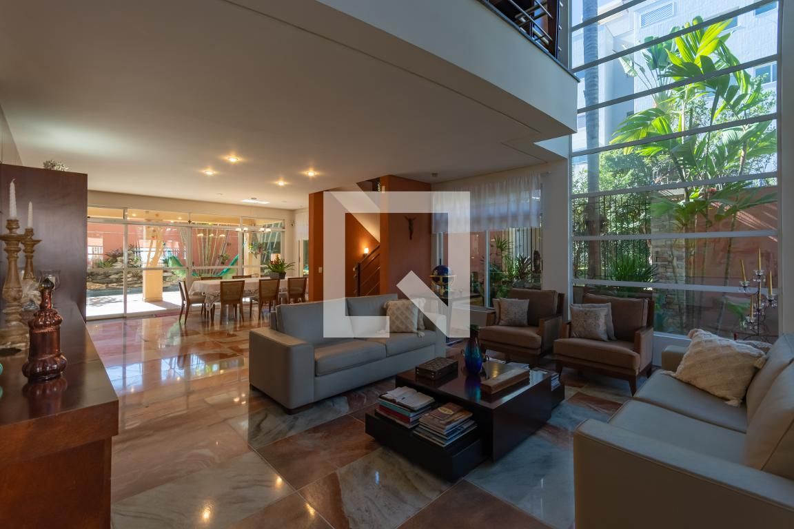 Casa com 3 quartos — Castelo, Belo Horizonte