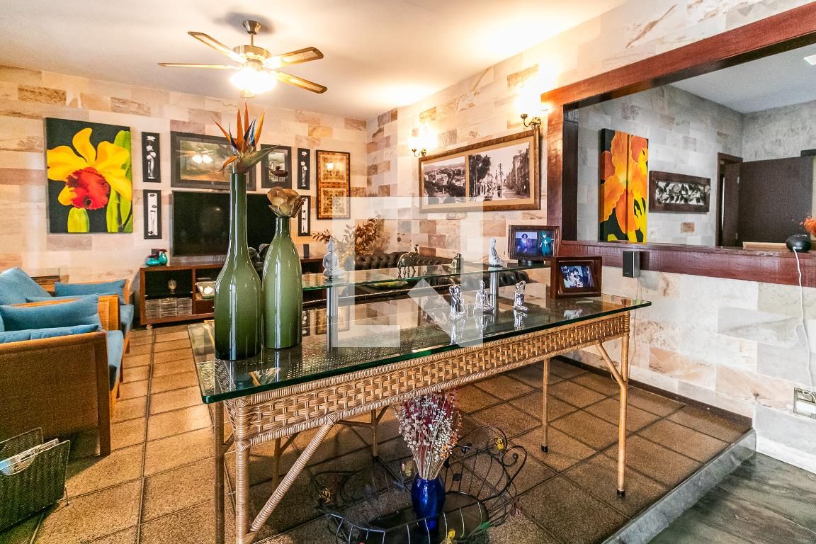 Casa com 3 quartos — Itapoã, Belo Horizonte