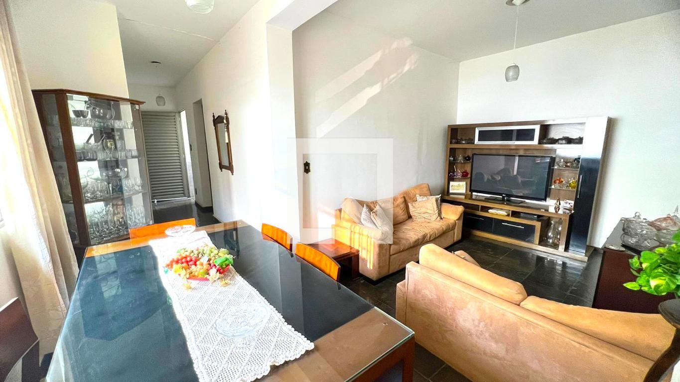 Casa com 9 quartos — Nova Granada, Belo Horizonte