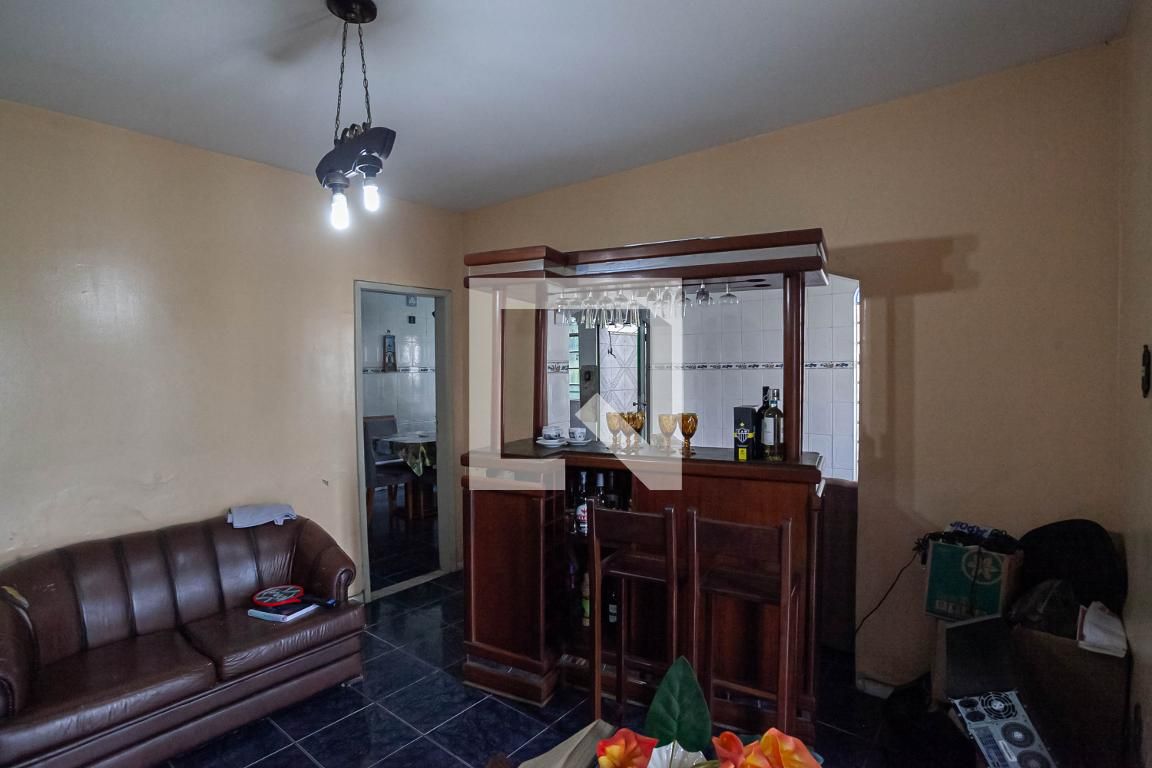 Casa com 5 quartos — Planalto, Belo Horizonte