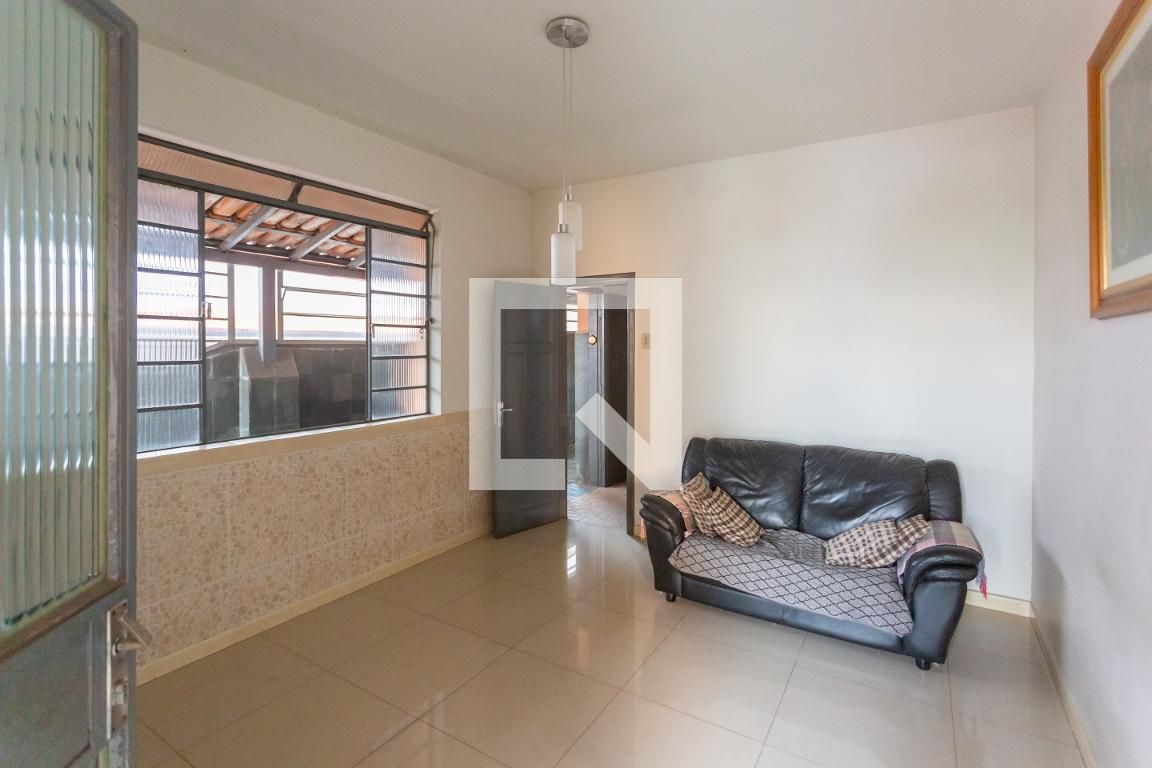 Casa com 4 quartos — Sagrada Família, Belo Horizonte