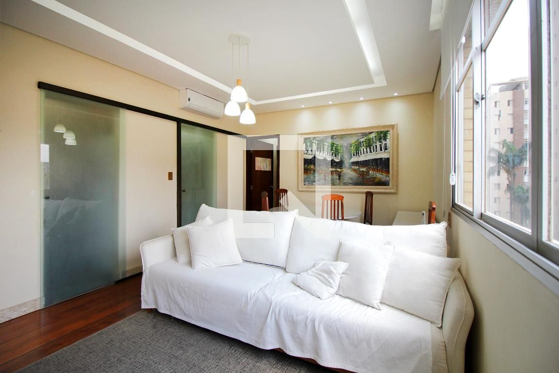 Apartamento com 3 quartos — Santo Antônio, Belo Horizonte