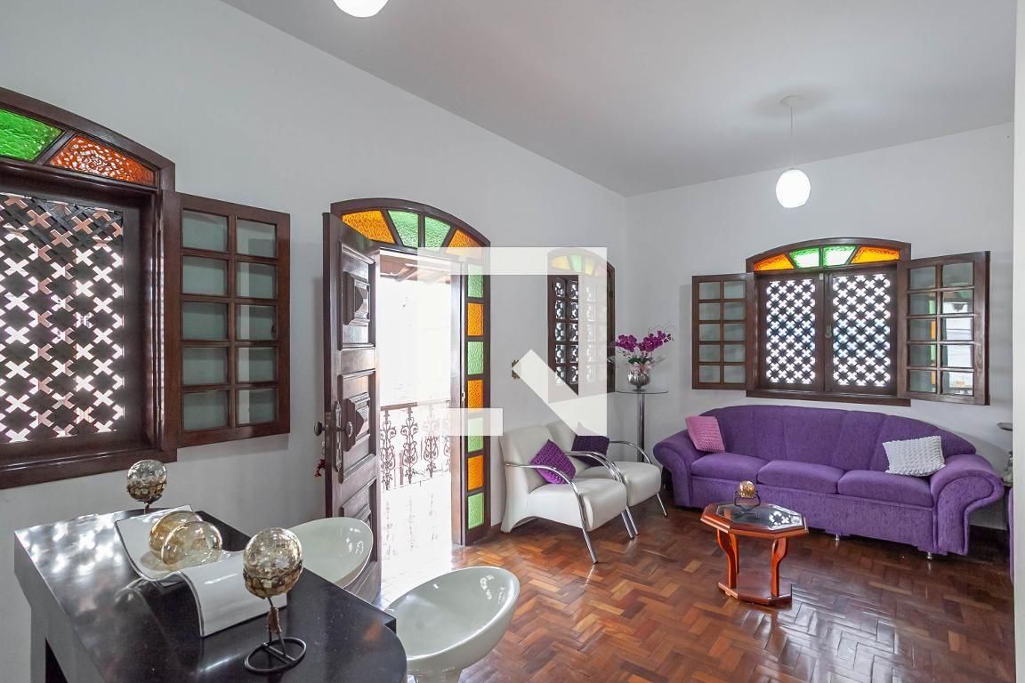 Casa com 4 quartos — Jardim America, Belo Horizonte