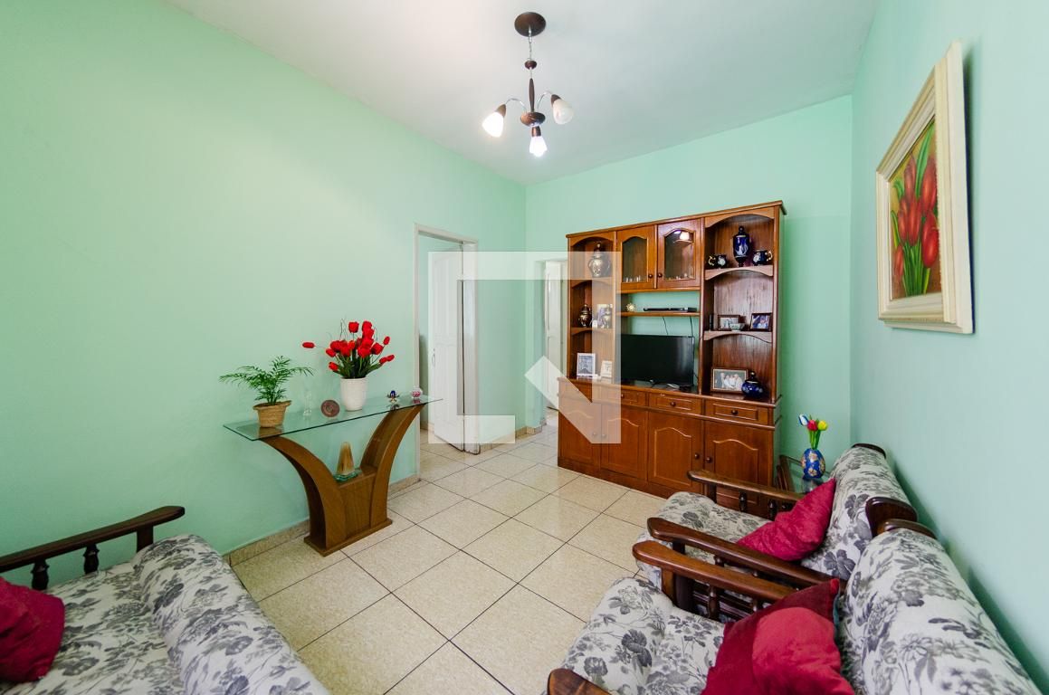 Casa com 3 quartos — Grajaú, Belo Horizonte