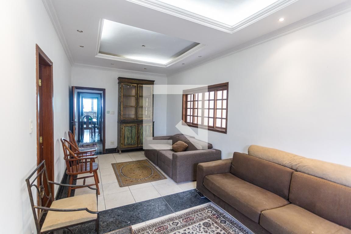 Casa com 5 quartos — Serra, Belo Horizonte
