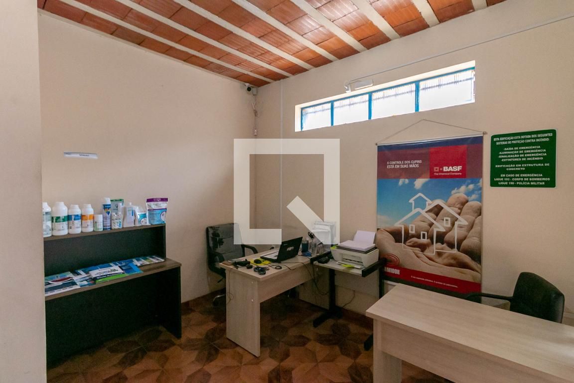 Casa com 4 quartos — Carlos Prates, Belo Horizonte