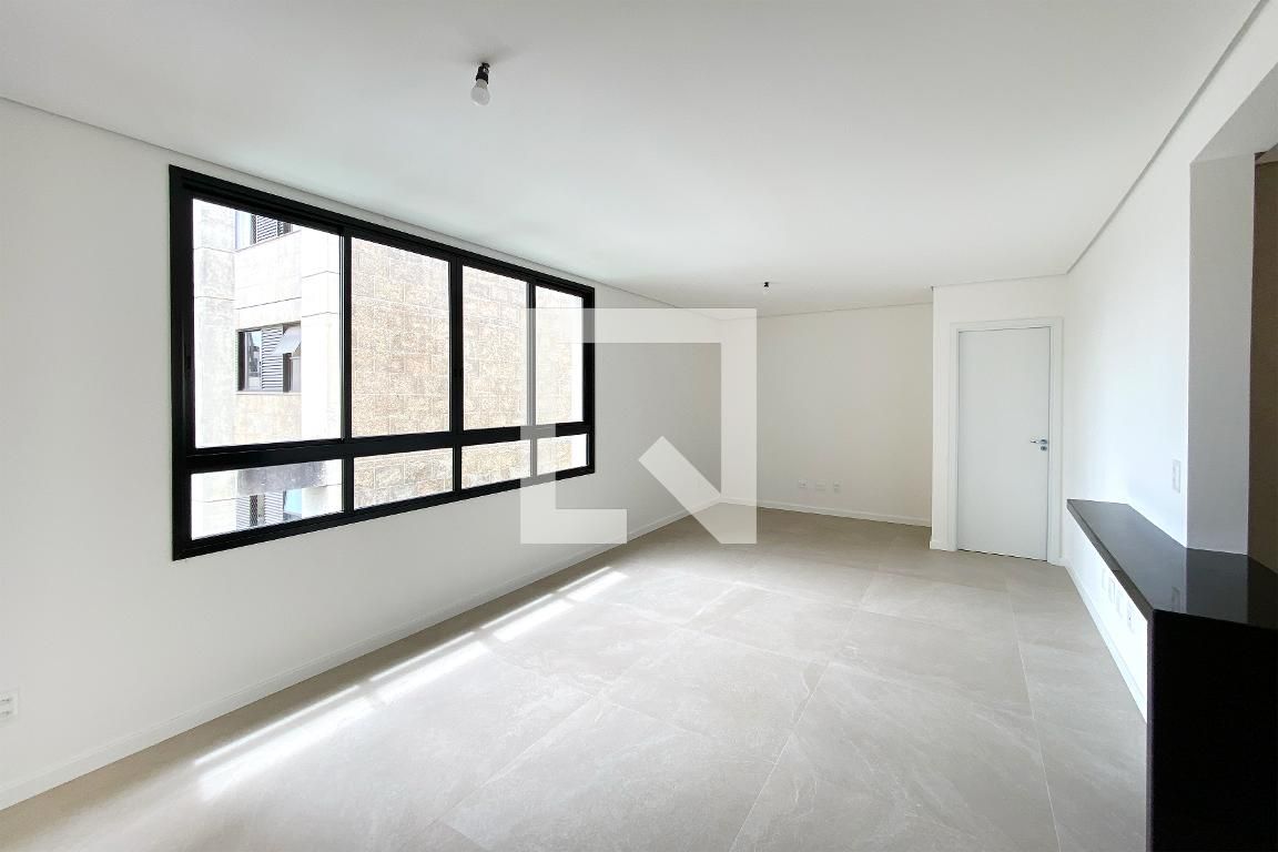 Apartamento com 3 quartos — Sion, Belo Horizonte