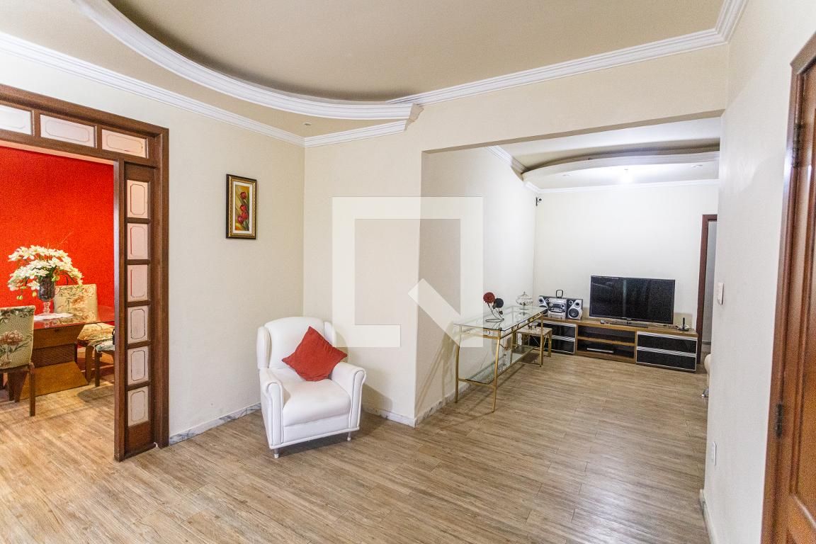Casa com 6 quartos — Fernão Dias, Belo Horizonte