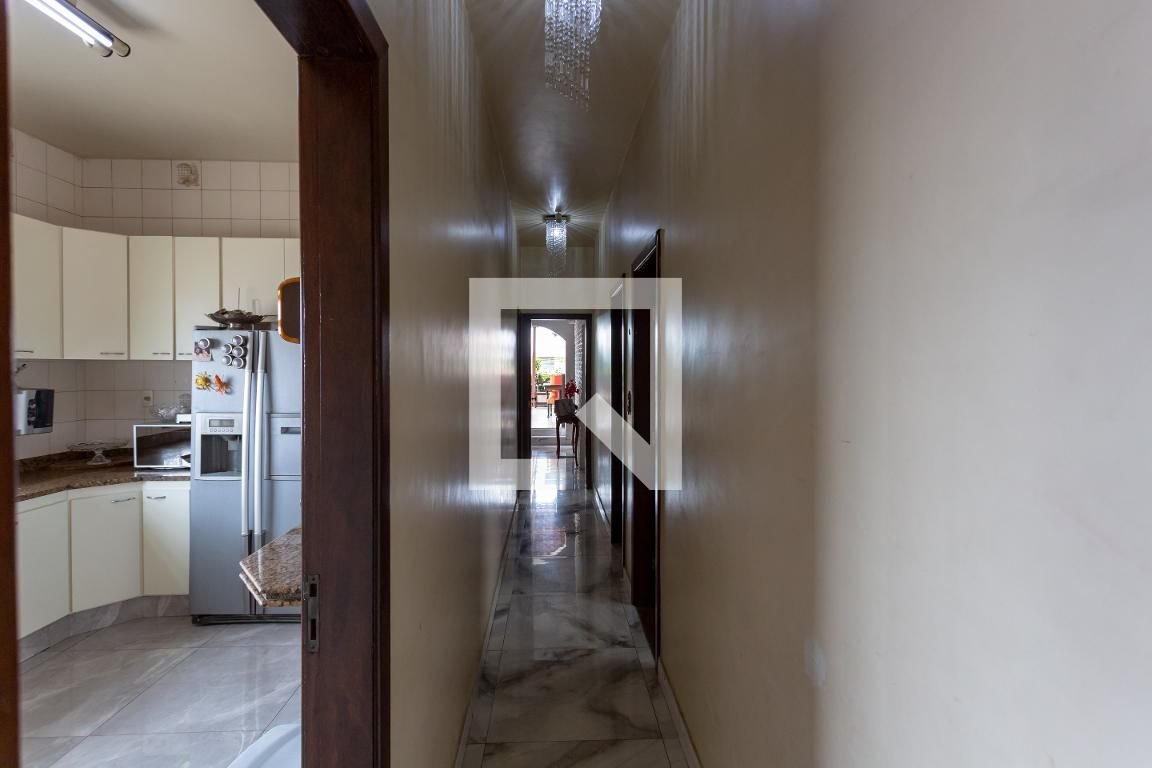 Apartamento com 3 quartos — Ipiranga, Belo Horizonte