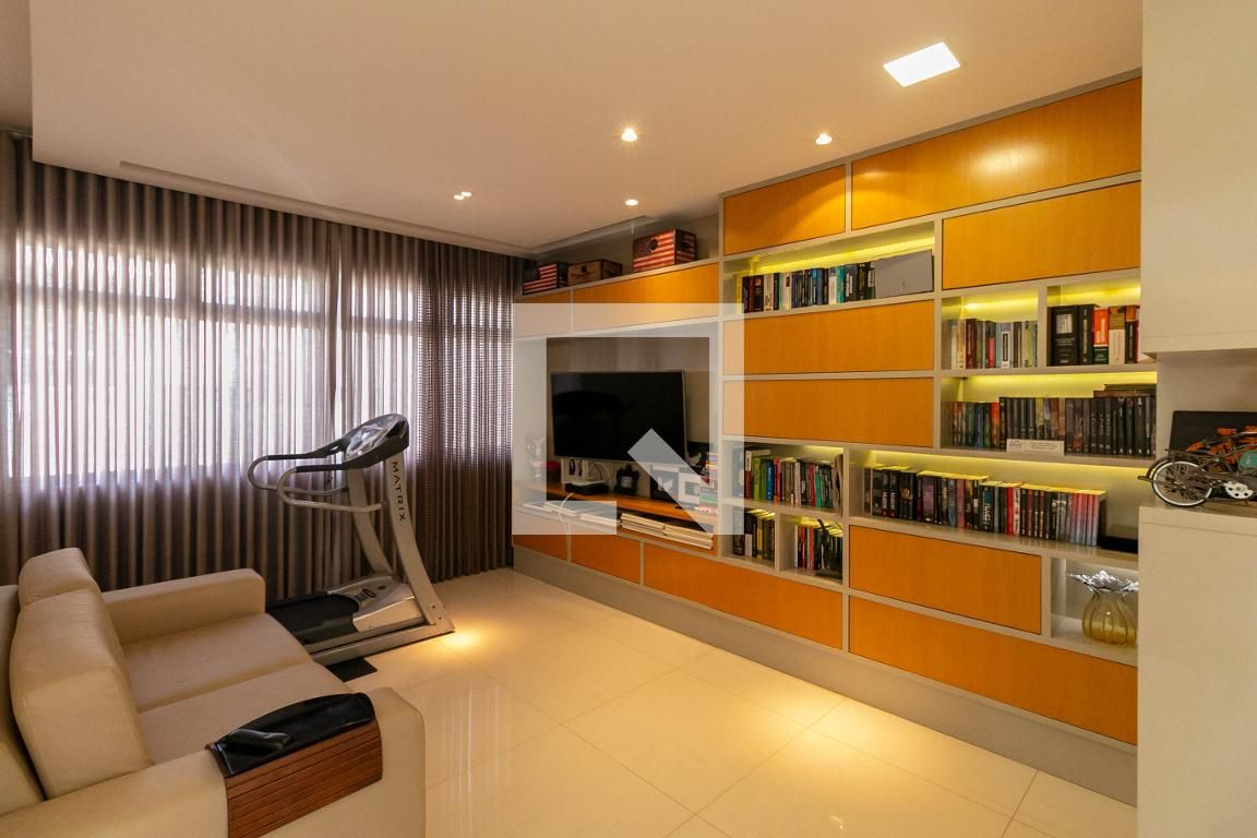 Apartamento com 4 quartos — Santo Antônio, Belo Horizonte