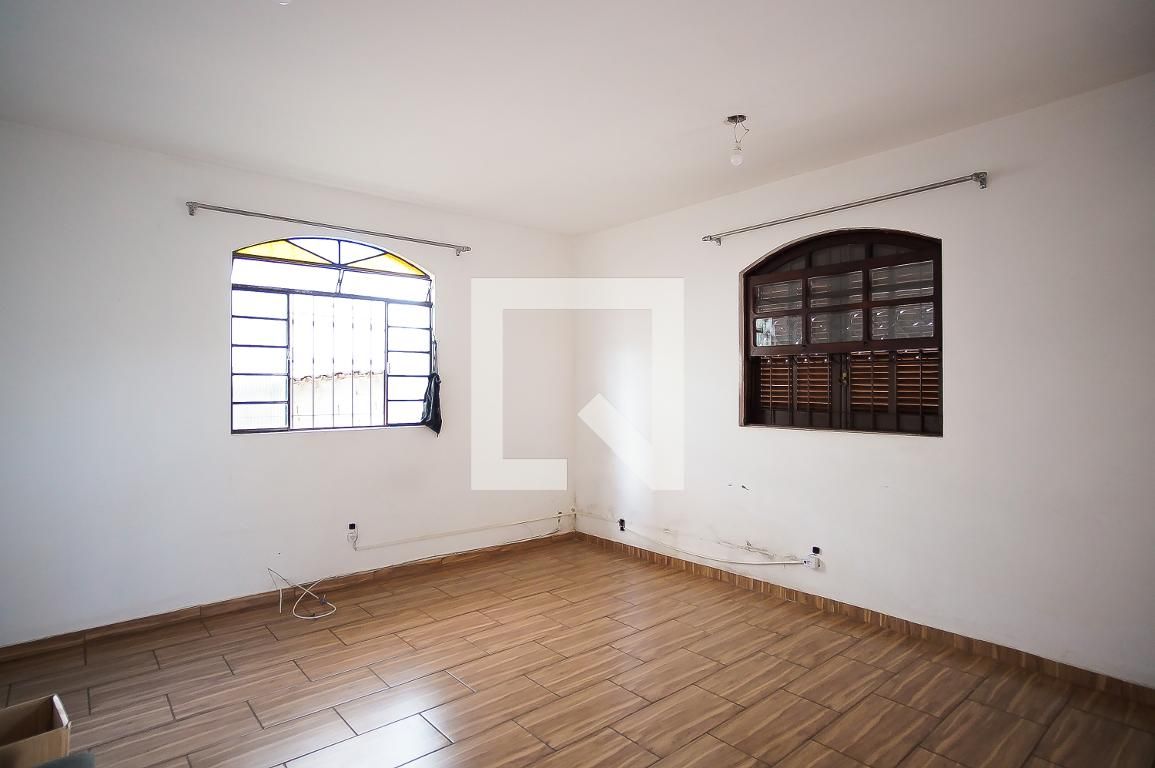 Casa com 4 quartos — Céu Azul, Belo Horizonte