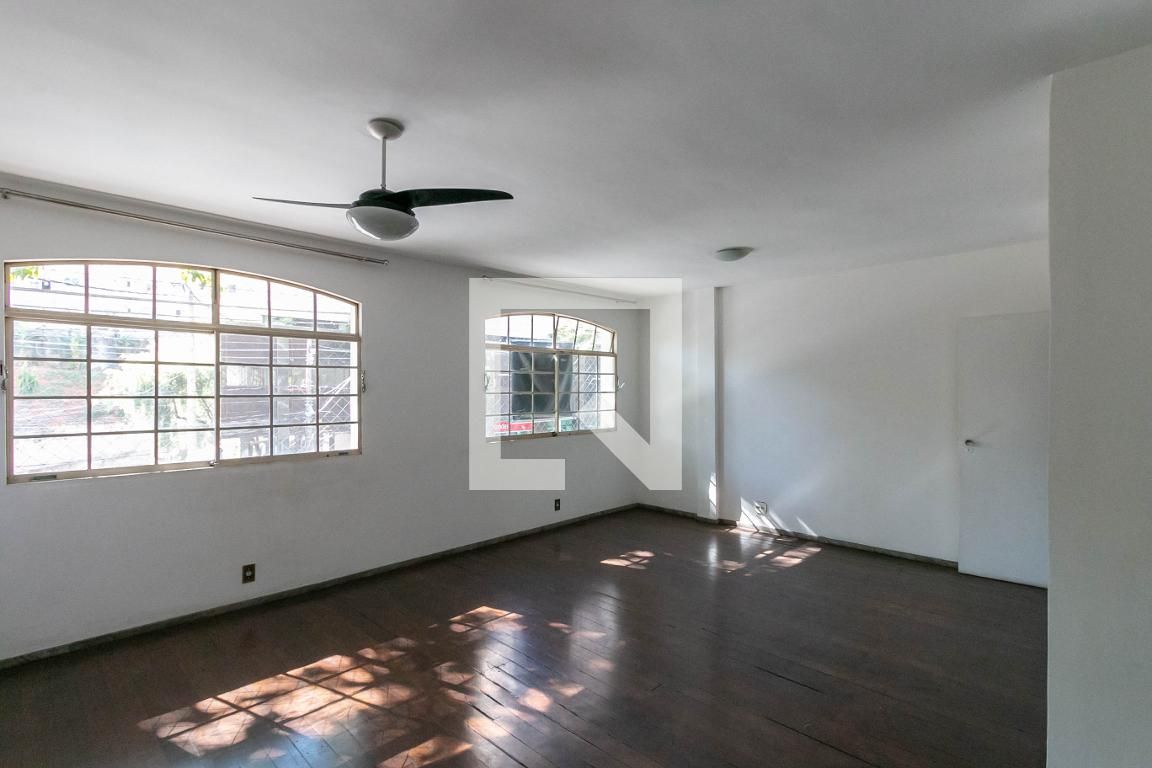 Apartamento com 3 quartos — Santo Antônio, Belo Horizonte