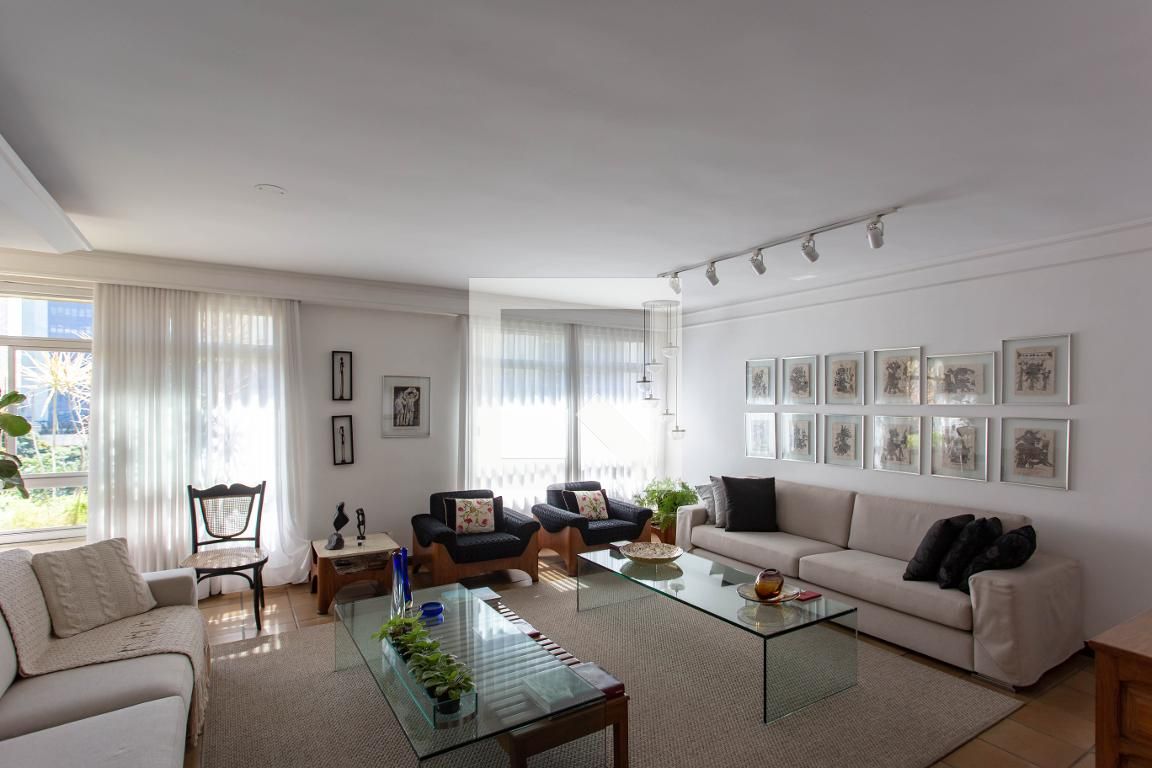 Apartamento com 4 quartos — Funcionários, Belo Horizonte