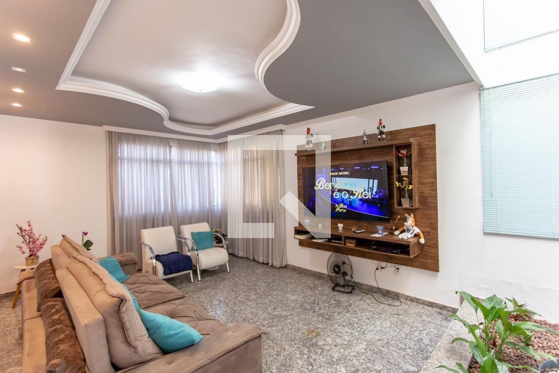 Casa com 4 quartos — São João Batista, Belo Horizonte