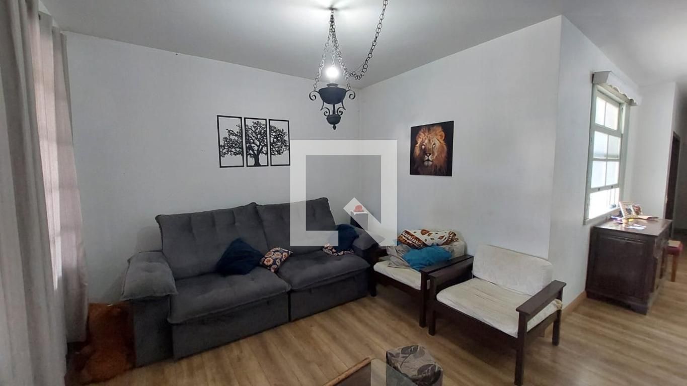 Casa com 4 quartos — Itapoã, Belo Horizonte