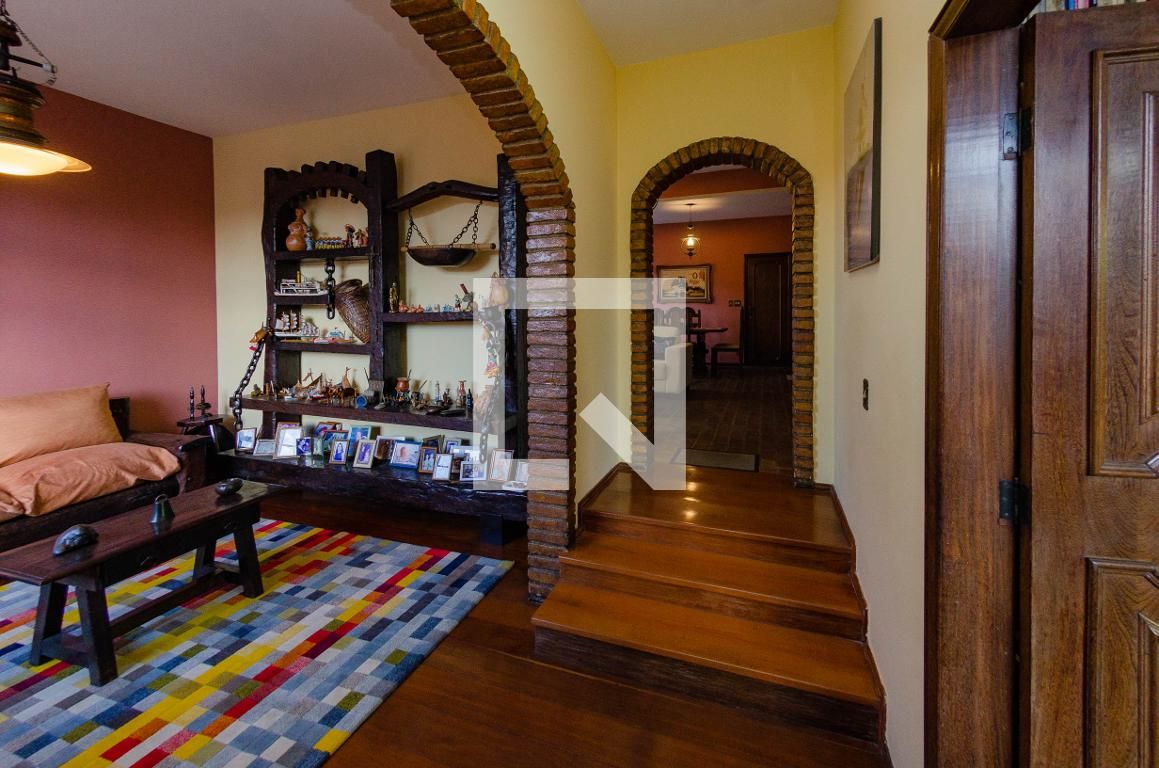 Casa com 4 quartos — Padre Eustáquio, Belo Horizonte