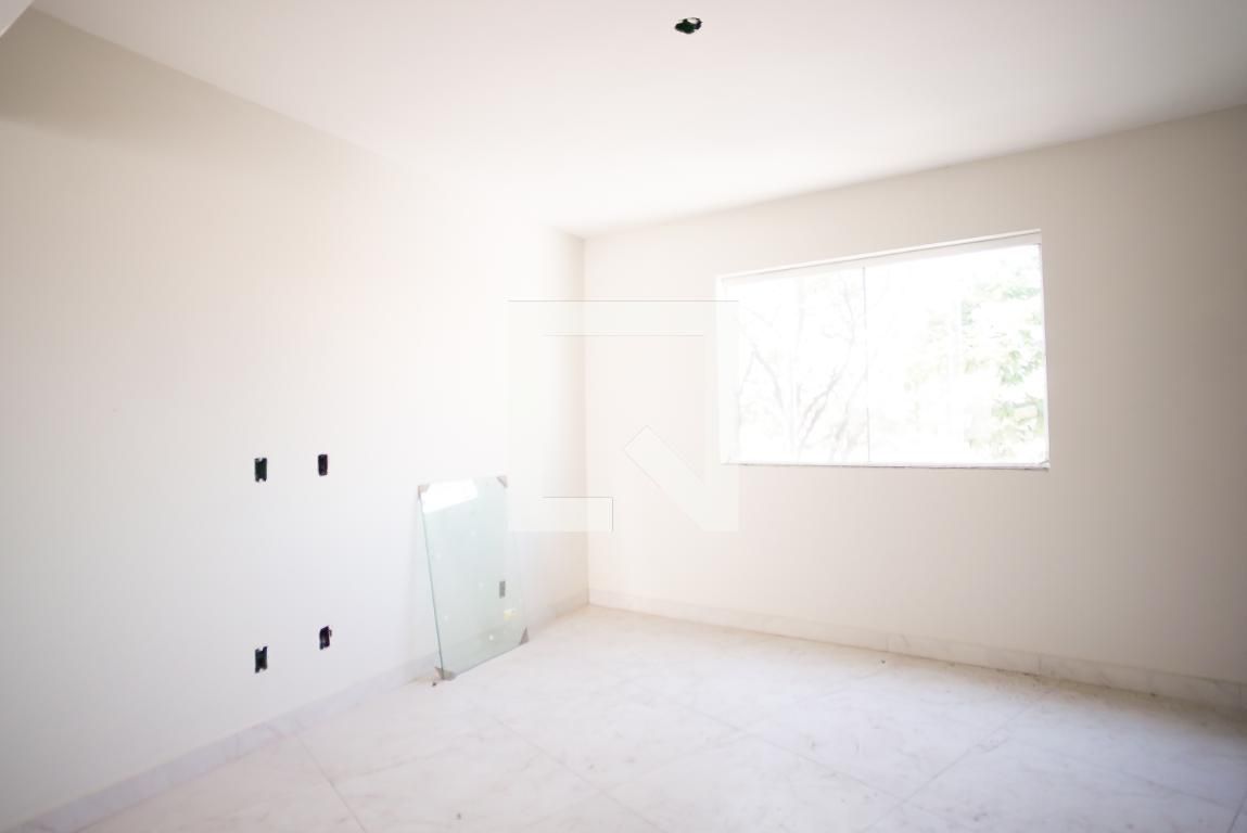 Casa com 2 quartos — Céu Azul, Belo Horizonte