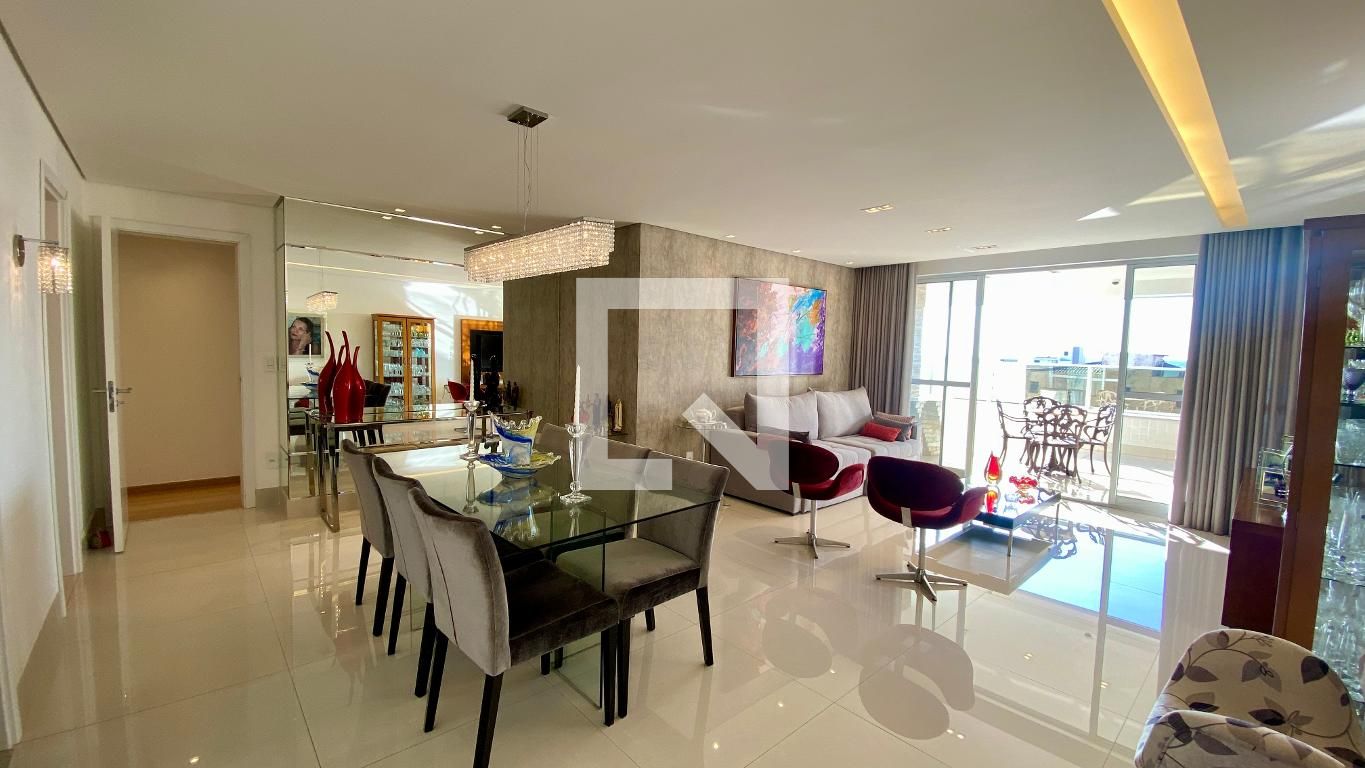 Apartamento com 4 quartos — Barroca, Belo Horizonte