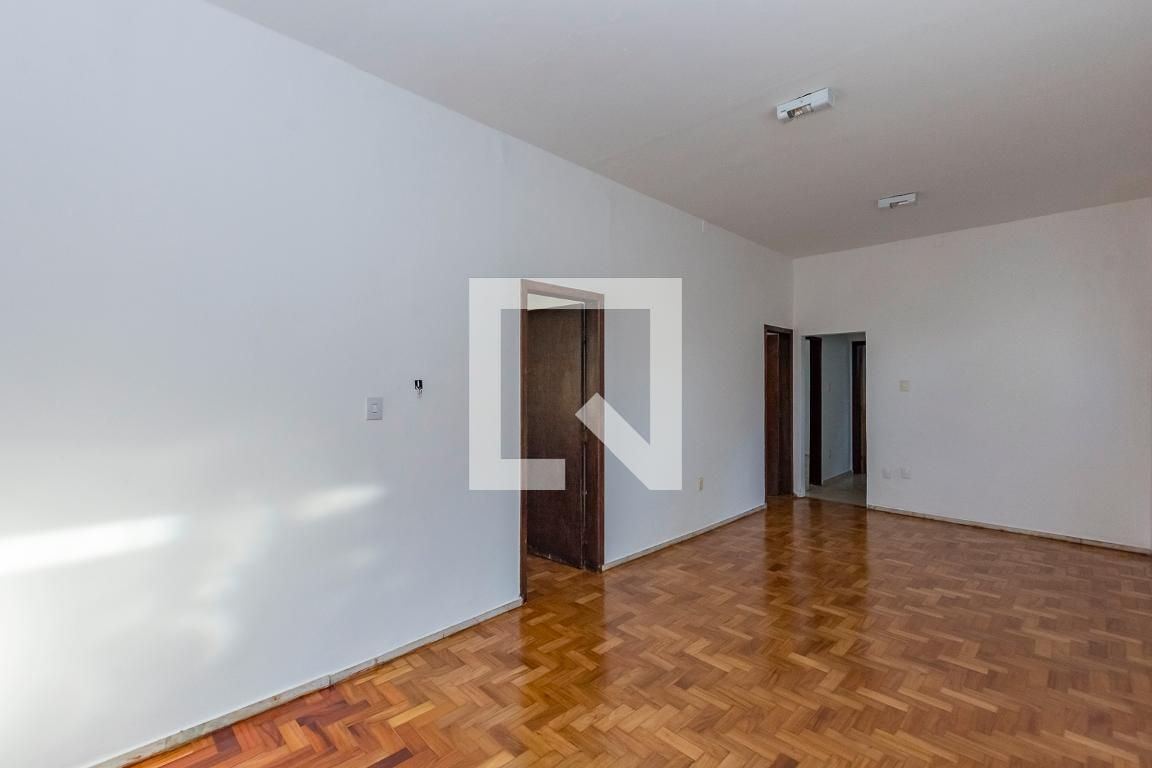 Casa com 3 quartos — Padre Eustáquio, Belo Horizonte