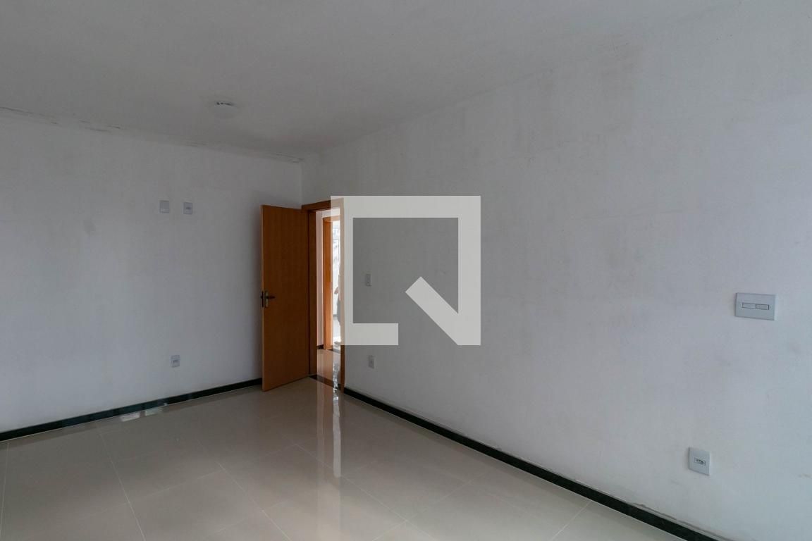 Apartamento com 3 quartos — Alto Caiçaras, Belo Horizonte