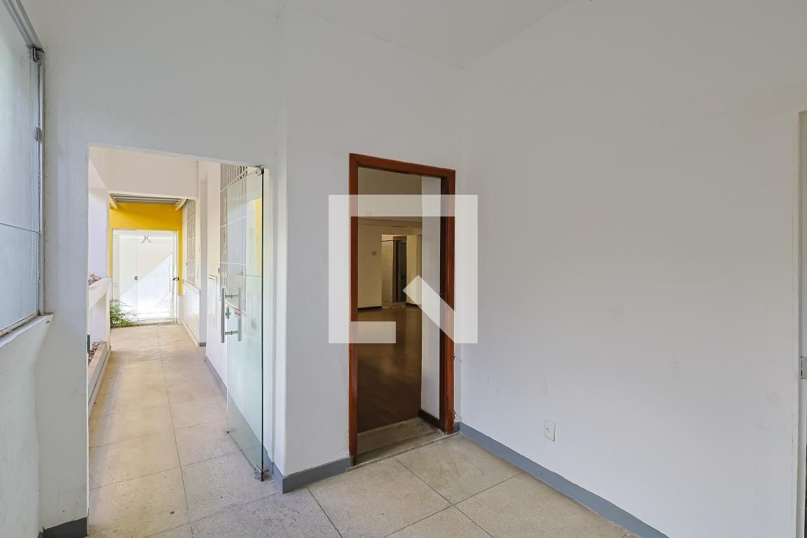 Casa com 6 quartos — Santa Efigênia, Belo Horizonte