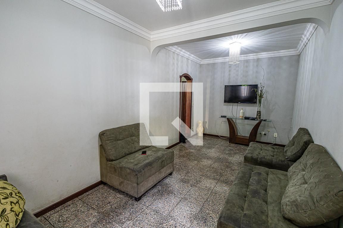 Casa com 7 quartos — Floramar, Belo Horizonte