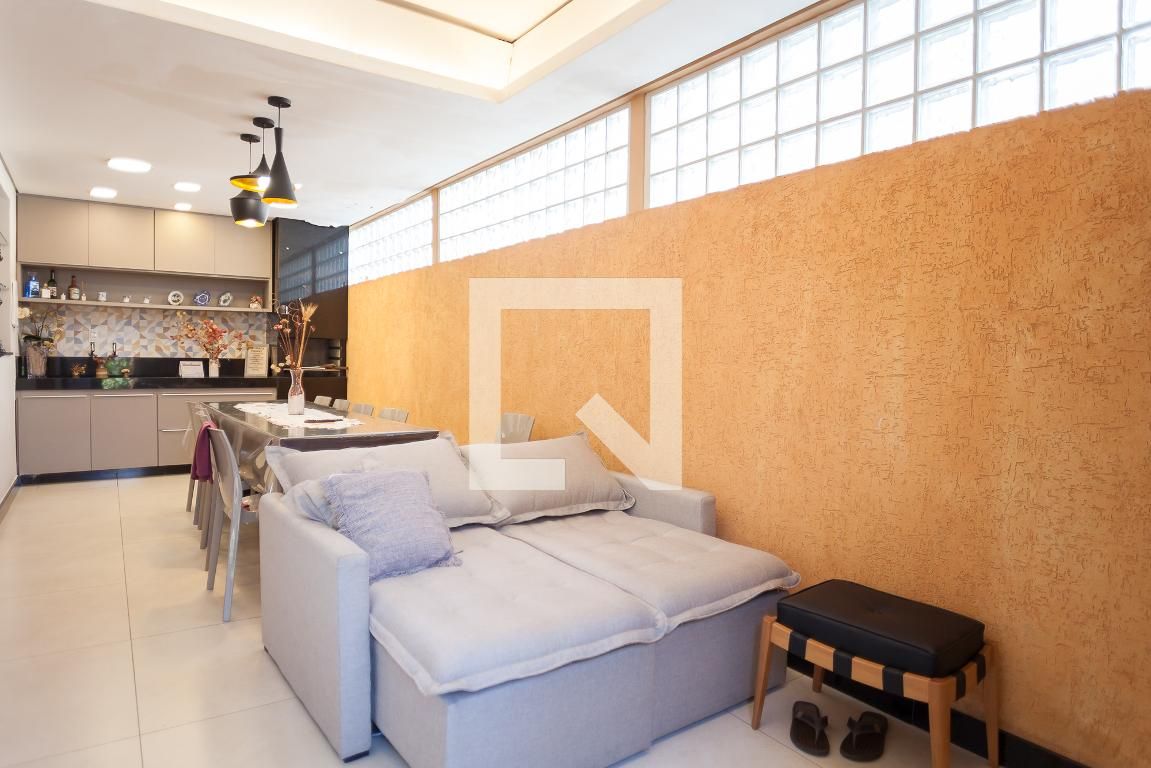 Casa com 5 quartos — Ouro Preto, Belo Horizonte