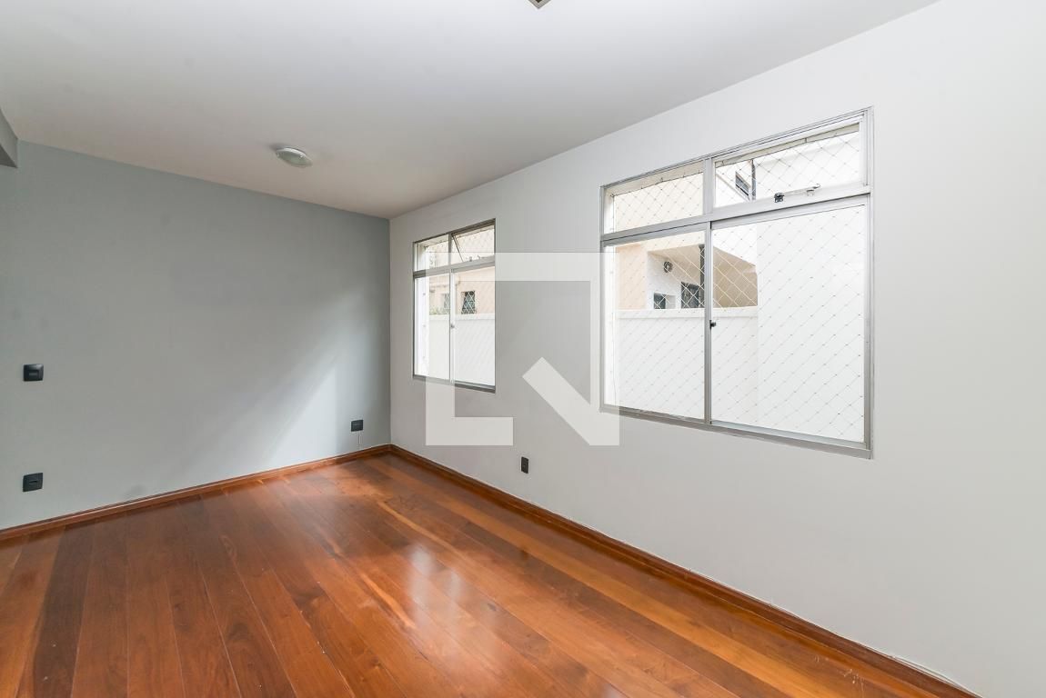 Apartamento com 3 quartos — Alto Barroca, Belo Horizonte