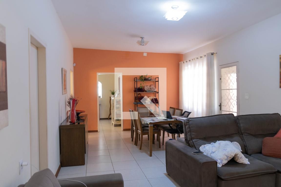 Casa com 4 quartos — Palmeiras, Belo Horizonte